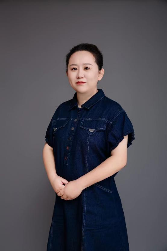 付莹-供热专业教师-个人简介.png